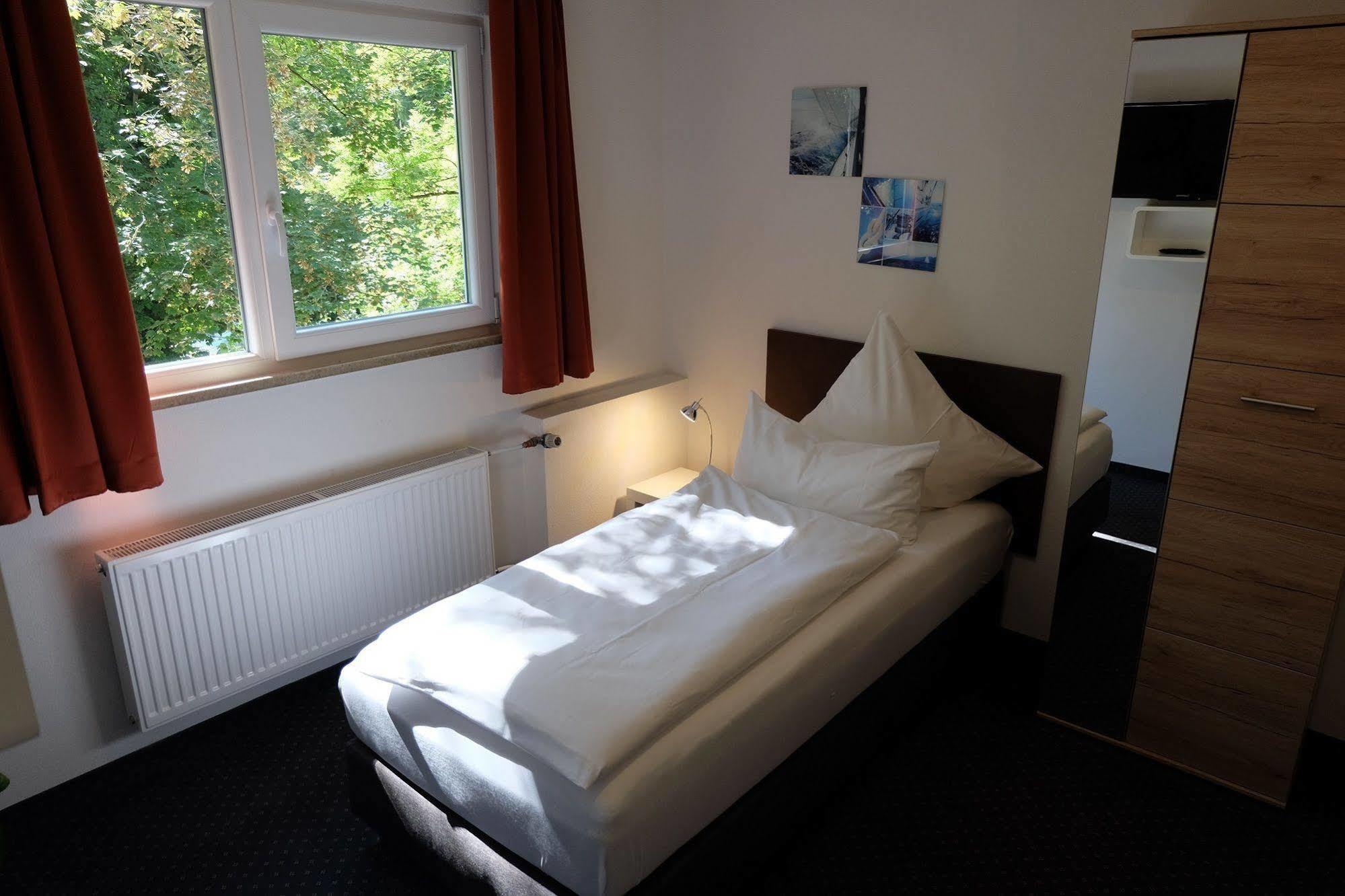 Hs Hotel Stromberg シュトロームベルク エクステリア 写真